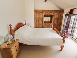 Rowlands House