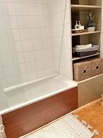 Waterloo Luxury Apartment