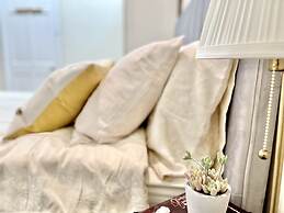 Waterloo Luxury Apartment