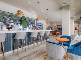 Livensa Living Studios Valencia Marina Real