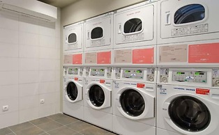 Livensa Living Studios Valencia Marina Real