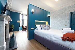 30 Castle Street Aparthotel