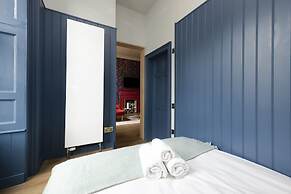 Thirty Castle Street