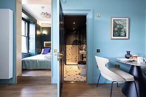 30 Castle Street Aparthotel