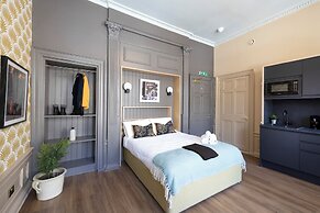 30 Castle Street Aparthotel