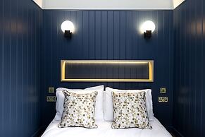 Thirty Castle Street