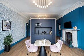 30 Castle Street Aparthotel