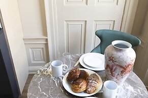 Thirty Castle Street