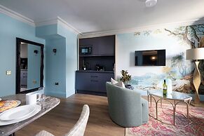 30 Castle Street Aparthotel