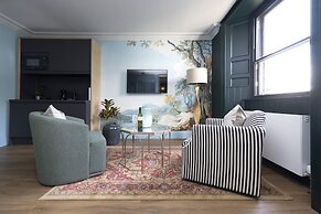 Thirty Castle Street