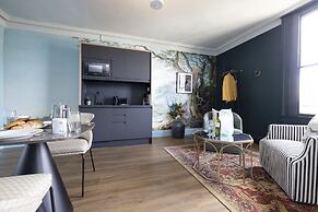 Thirty Castle Street