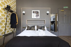 Thirty Castle Street