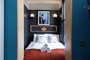 30 Castle Street Aparthotel