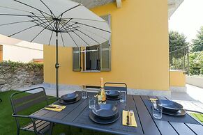 Sunflower Apartment 1 With Terrace in Baveno