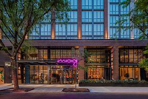 Moxy Brooklyn Williamsburg