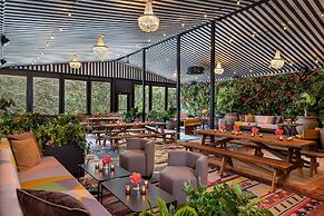 Moxy Brooklyn Williamsburg