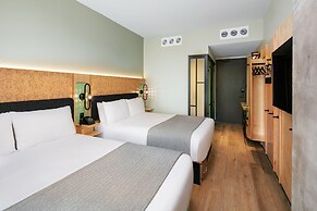 Moxy Brooklyn Williamsburg