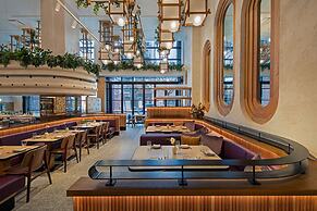 Moxy Brooklyn Williamsburg