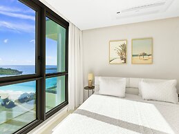 Fourteen at Mullet Bay