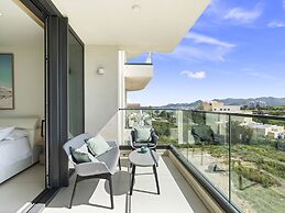 Fourteen at Mullet Bay