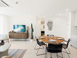 Fourteen at Mullet Bay