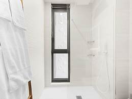 Fourteen at Mullet Bay