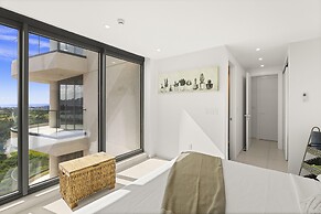 Fourteen at Mullet Bay