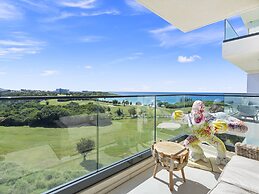 Fourteen at Mullet Bay