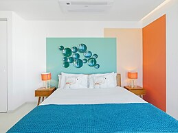 Fourteen at Mullet Bay