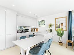 Fourteen at Mullet Bay