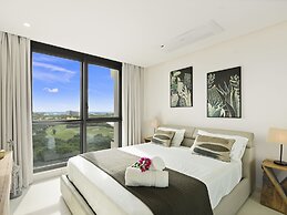 Fourteen at Mullet Bay