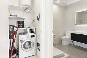 Fourteen at Mullet Bay