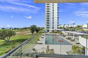 Fourteen at Mullet Bay