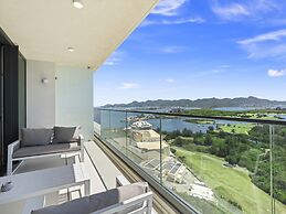 Fourteen at Mullet Bay