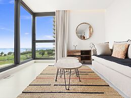 Fourteen at Mullet Bay