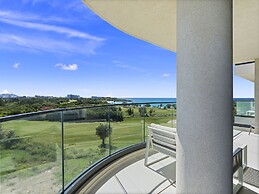 Fourteen at Mullet Bay