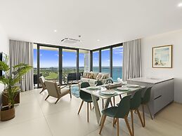 Fourteen at Mullet Bay