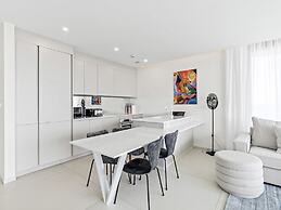 Fourteen at Mullet Bay