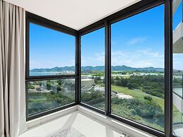 Fourteen at Mullet Bay