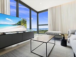 Fourteen at Mullet Bay