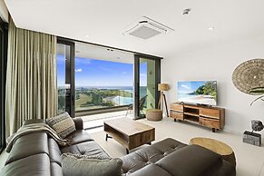 Fourteen at Mullet Bay