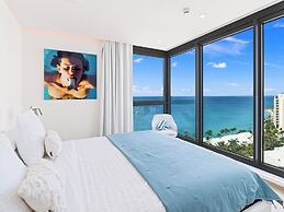 Fourteen at Mullet Bay