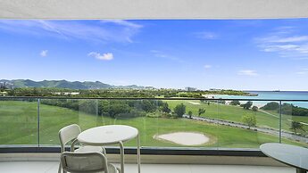 Fourteen at Mullet Bay