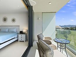 Fourteen at Mullet Bay