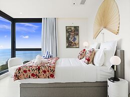 Fourteen at Mullet Bay