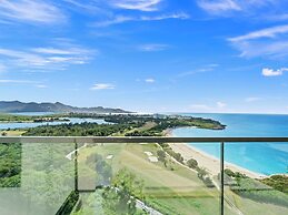 Fourteen at Mullet Bay