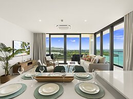 Fourteen at Mullet Bay