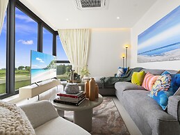 Fourteen at Mullet Bay