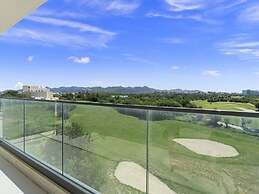 Fourteen at Mullet Bay