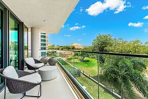 Fourteen at Mullet Bay